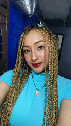 Sharon - Foto cb825bf0-988c-47ad-b42f-be102b89cf8b