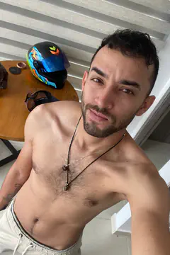 Tonny - Foto cd3ad2be-e488-4a36-bd77-4c462a92518b