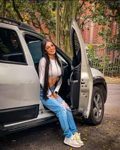 Valery - Foto cdb68d2c-d097-48c9-9c75-fe2e2390b743