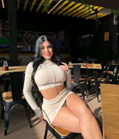 Sara - Foto ce4ddaa4-b21d-4e35-b39f-db2b0d3ee17b