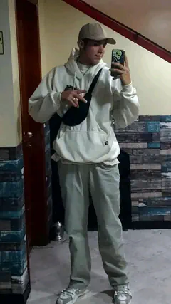 Ronniee - Foto ce7e0ee0-62a7-4ec8-be45-1a76c042d23d