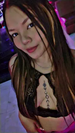 Alexandra - Foto cfd48e64-a1b2-4481-8ab1-7ed3d1fde227
