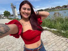 Yina - Foto cffb530f-6e4e-4087-a493-f7976e077032