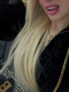 Samantha - Foto d0d8c2be-7b3c-40d4-b04d-0cb620e3a324