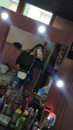 Shary Ib - Foto d543f8ce-5df4-48e1-be64-9c8cdd62bf1d