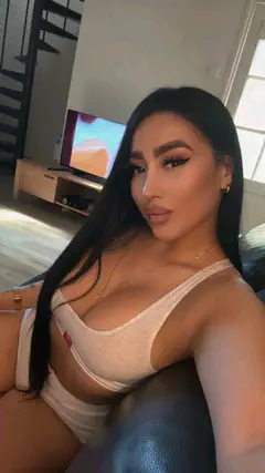 Natalia - Foto d7620fbc-3163-4e2d-a1a4-04fbe395968e