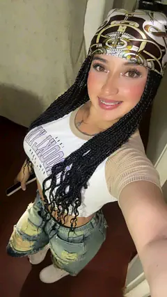 Dayana - Foto d8cd97da-c3c4-41bc-b294-f2345a9fa5d1