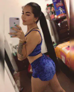 Yina - Foto dc532321-e0cd-4b58-b24f-3f820bfe3f3d