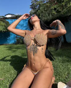 Julieth - Foto dc6c1d1e-9204-401d-9ae5-81a6df48a3dd