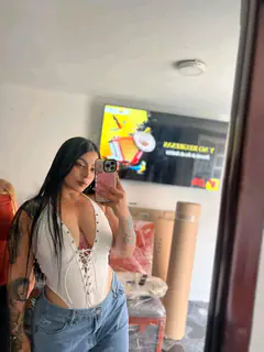 Fernanda - Foto dd357dd1-45f0-41d7-813d-4a338fdaa469