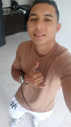 Kalvin - Foto de722b9e-c80e-4731-80ca-d5e90afe1382