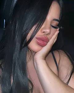 Tatiana Paola - Foto e031b2ad-782d-4259-b402-6cee99ca7358