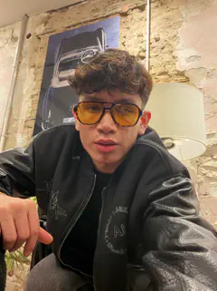 Isaac - Foto e33a9d8b-d782-4804-b90c-d82b90c43177