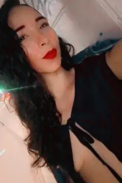 Vanessa - Foto e5a75fab-7eb8-4a0e-b796-9fcc1a378294