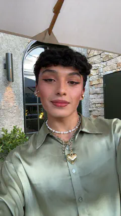 Santi - Foto e7955254-7dd1-4767-95e5-7ea60cdb6ab1