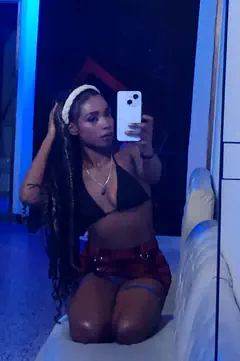 Katherine - Foto e9f789cd-af46-46fd-98c8-7d7ffe8ae9db