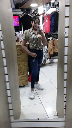 Cintia Cardona - Foto ec4c6d53-8cc8-43d9-7f29-3fc31fa8cd00