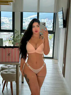 Marcela - Foto ef759e17-cebf-47b2-b4d3-afe56d2b63a2