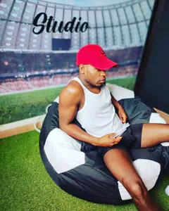 Sterling  - Foto f10376ac-b12f-4fb5-a2a8-256deec63700