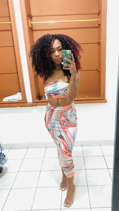 Nathaly - Foto f17f087b-004d-42d8-9cbd-d4e3b88ae423