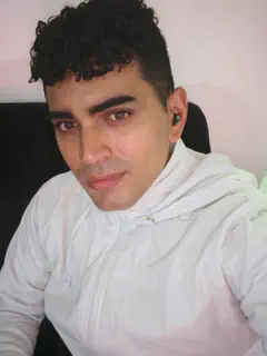 Eros Kai - Foto f3550faf-98e0-400e-a5f9-143200846b8a