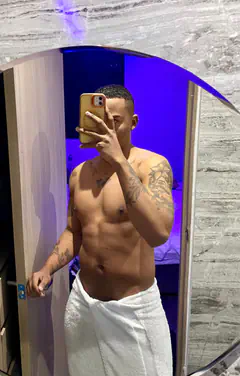 Y A F - Foto f3c17f40-e0ef-438a-8053-539b659fa09a