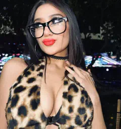 Angie - Foto f3faccf1-680c-41f2-a176-9085573151ed