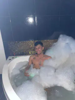 Anthony  - Foto f432a0ab-aa41-4068-0758-91d216bf2400