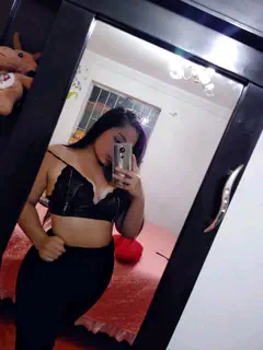 Laura - Foto f50ae27e-173a-4fed-b6c4-f01a95550b44