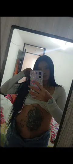 Estefany - Foto f51af33c-a9e1-4401-9cc4-b5b8d59e1e82