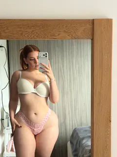 Samantha - Foto f554cb47-514c-4dac-854c-6075e0f6bb35