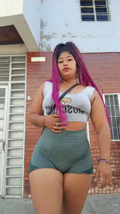 Andrea - Foto f7573a64-4706-475b-a4f5-6a4a635a61c8