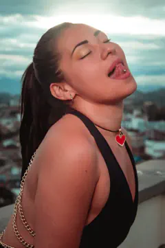 Manuela - Foto f9a52c0e-4fe1-424e-acf6-a99f4b447d40