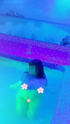 Golosa Mamona Adriana - Foto f9e074bd-19de-4699-a3d3-8497ebd636dc