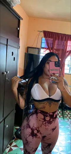 Nikol - Foto fa05cc8e-f733-4b42-96b2-0039392808a0