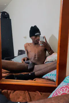 Negro Vergon Con Cm - Foto facc0dd6-c271-4853-bdfe-73a748c6407a