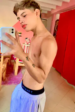 Gabriel - Foto fbafefc0-eecc-4359-a43d-db6c82e6f16f