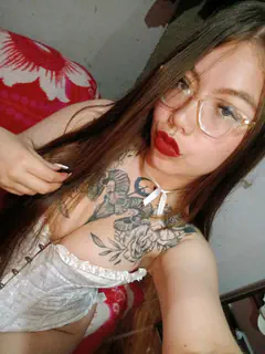 Juliana - Foto fd2c2016-04bf-4330-bf08-95a8eb6aee81
