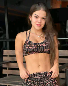 Camila - Foto fd40b8c2-ea60-419a-8e83-9f2c45b7d03c