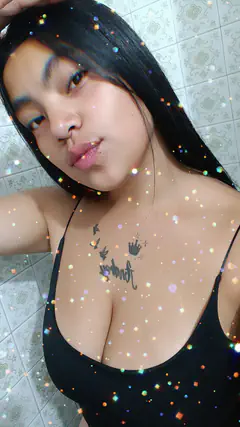 Maria Camiila - Foto fd65b40e-0654-418b-bd48-7cea066b0fe8