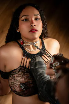 Ivonne - Foto fe7fd184-da1a-4a9a-8bb7-cf233517165b