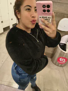 Nikoll - Foto febebf39-2db5-494a-8826-b8b96d01989e