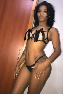 Dayanara - Foto fef7a131-ad29-4cee-809b-07ad26ad33a1