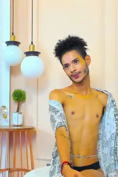 Alex - Foto ffbb6b7b-1e4a-48ef-b193-59485b13d30c