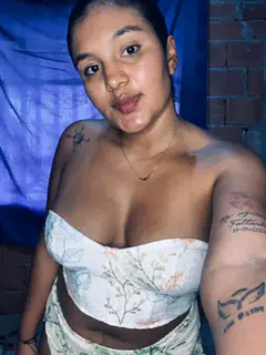 Yensy - Foto ffd00b4b-2860-4bc5-b75d-d9449811449d