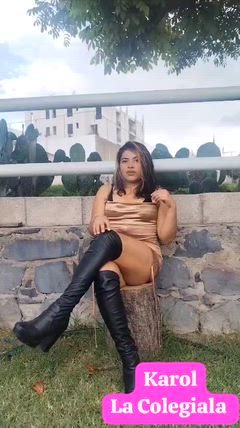 Karol La Colegiala - Foto 47cb54e2-32da-40ea-9623-57b210c89bc2