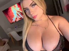 Brenda Flores - Foto 654b373d-b62d-4f9b-a990-d2bdf961c1fa