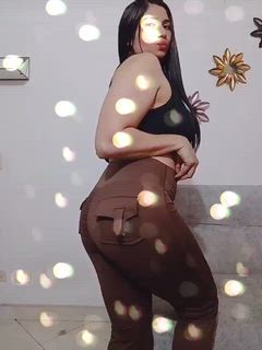 Andrea - Foto 69c6a01a-314a-43d8-b8a8-74a6d1fa9804