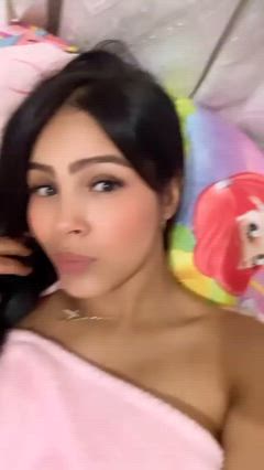 Samantha - Foto 83bb1e1d3bc44a4f9fe592f6e8e5f4a4