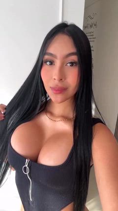 Laura - Foto 97ca8f1e-9ea9-4b57-a6fe-45e3165ec514